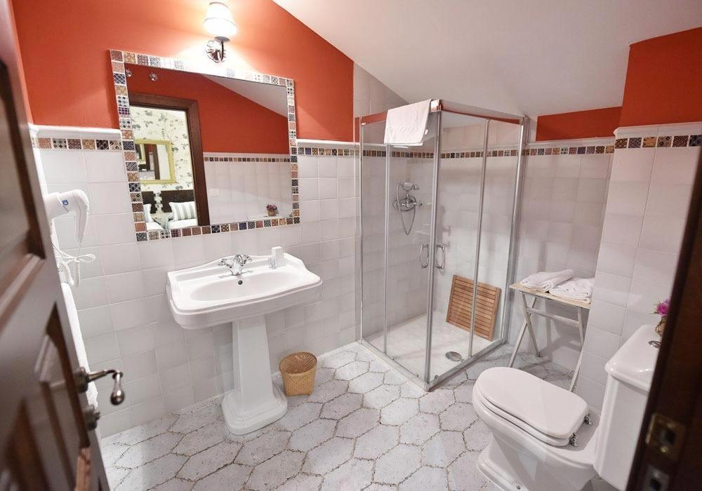 Hotel Batzarki à Avellaneda  Extérieur photo