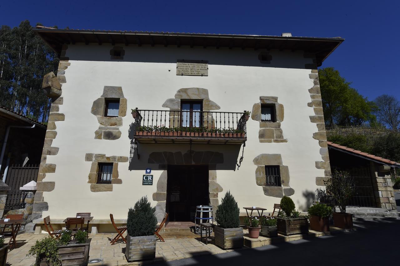 Hotel Batzarki à Avellaneda  Extérieur photo