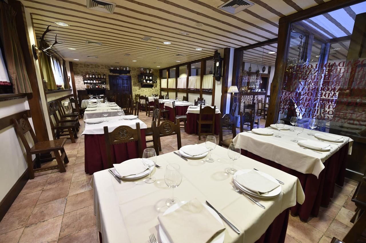 Hotel Batzarki à Avellaneda  Extérieur photo